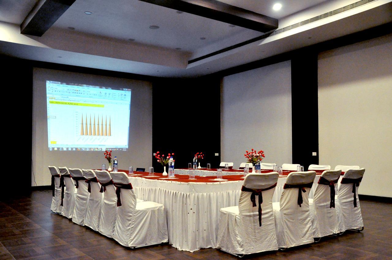 Hotel Suncity Palace Jharsuguda Esterno foto