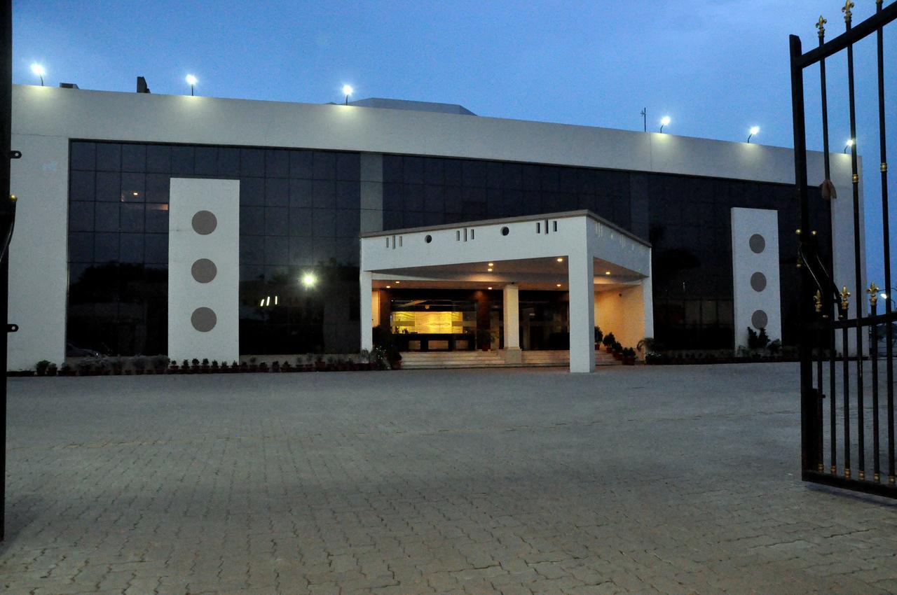 Hotel Suncity Palace Jharsuguda Esterno foto